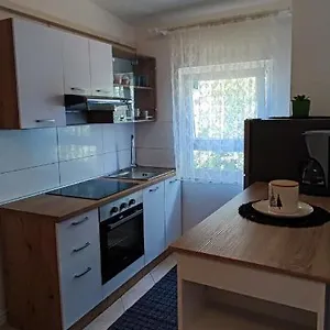 Mirijana , Pula Kroatien